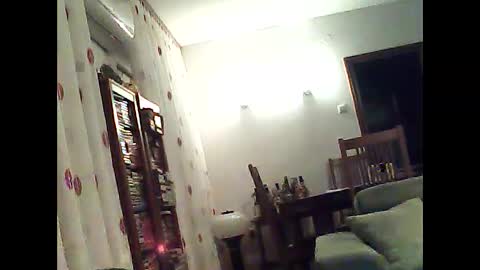 Mamut online show from 01/06/25, 10:37