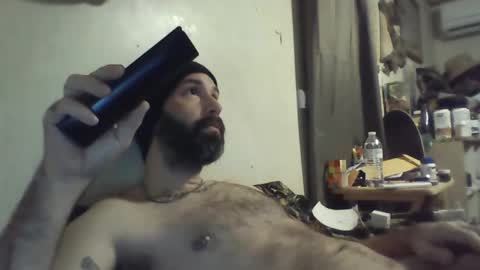 Snapshot of kiki1458 chatting on 12/17/25, 04:07 kiki1458 online show from 12/17/25, 04:07