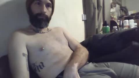 Snapshot of kiki1458 chatting on 02/08/26, 03:32 kiki1458 online show from 02/08/26, 03:32