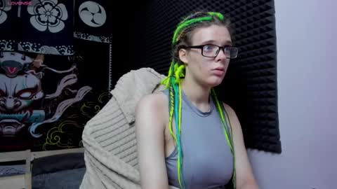 Snapshot of kiki_krash chatting on 09/16/25, 10:38 Kiki online show from 09/16/25, 10:38