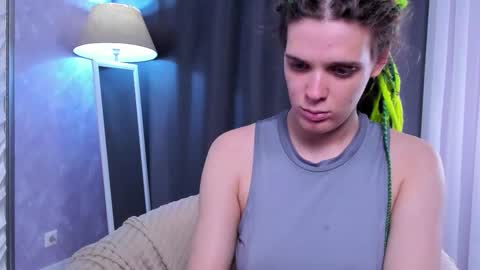 Snapshot of kiki_krash chatting on 10/18/25, 10:05 Kiki online show from 10/18/25, 10:05