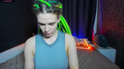 Snapshot of kiki_krash chatting on 10/19/25, 10:16 Kiki online show from 10/19/25, 10:16