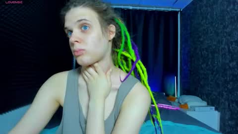 Kiki online show from 01/16/26, 10:19