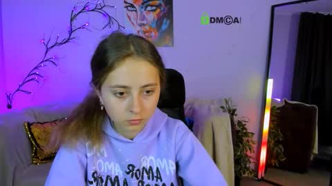 Snapshot of kiki_swan chatting on 09/29/25, 05:56 kiki_swan online show from 09/29/25, 05:56