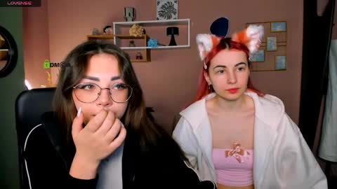 Snapshot of kiki_swan chatting on 04/13/26, 05:46 kiki_swan online show from 04/13/26, 05:46