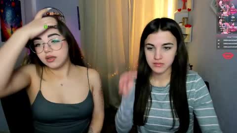 Snapshot of kiki_swan chatting on 04/14/26, 06:30 kiki_swan online show from 04/14/26, 06:30