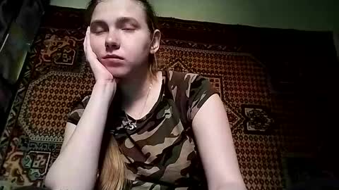 Snapshot of kikibang_ chatting on 11/12/25, 08:37 kikibang_ online show from 11/12/25, 08:37