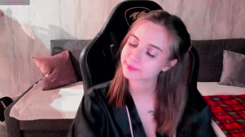 Snapshot of kikileen chatting on 01/23/25, 03:54 Kiki online show from 01/23/25, 03:54