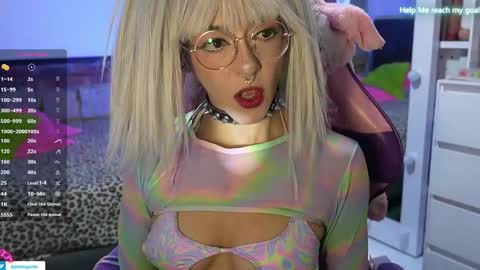 kiki online show from 04/10/26, 10:25