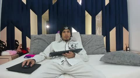Snapshot of kikyoanddrey chatting on 05/03/26, 03:29 kikyoanddrey online show from 05/03/26, 03:29