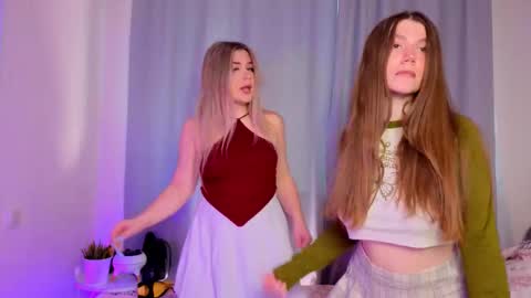 Snapshot of kileymith chatting on 11/18/25, 07:57 ZofiaLiya online show from 11/18/25, 07:57