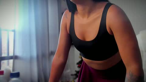 Snapshot of killaa01 chatting on 12/09/24, 09:58 Alejandra online show from 12/09/24, 09:58