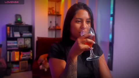 Snapshot of killaa01 chatting on 03/08/25, 10:56 Alejandra online show from 03/08/25, 10:56