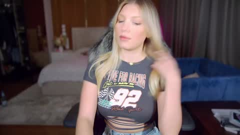 Killer Tits online show from 01/15/26, 09:29