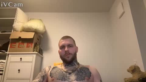 Snapshot of killua_614 chatting on 11/17/25, 02:45 Killua online show from 11/17/25, 02:45