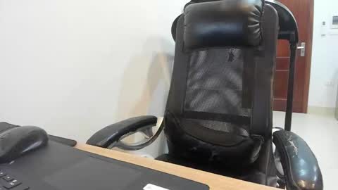 Snapshot of kim_baby2005 chatting on 11/26/25, 06:58 Kim online show from 11/26/25, 06:58