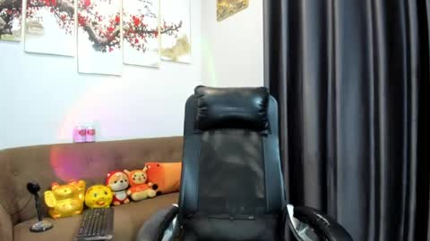 Kim online show from 04/13/26, 05:13