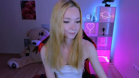 Snapshot of kim_boyd chatting on 01/25/25, 12:05 kim_boyd online show from 01/25/25, 12:05