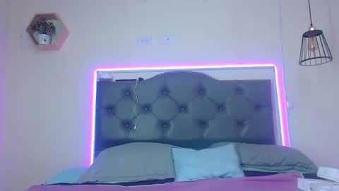 Snapshot of kim_clarck1 chatting on 11/10/25, 03:44 Kim online show from 11/10/25, 03:44