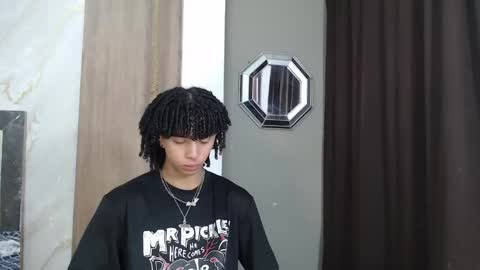 KIM online show from 04/19/26, 02:38