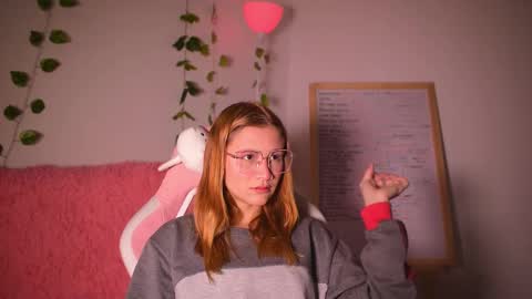 ISABELLA 3 online show from 11/20/25, 10:48