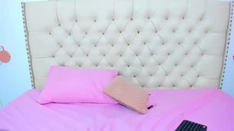 Snapshot of kim_eli chatting on 12/19/24, 07:40 kim_eli online show from 12/19/24, 07:40