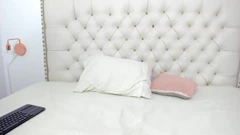 Snapshot of kim_eli chatting on 12/22/24, 07:21 kim_eli online show from 12/22/24, 07:21