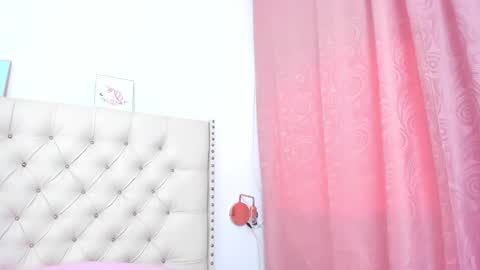 Snapshot of kim_eli chatting on 02/07/25, 09:15 kim_eli online show from 02/07/25, 09:15