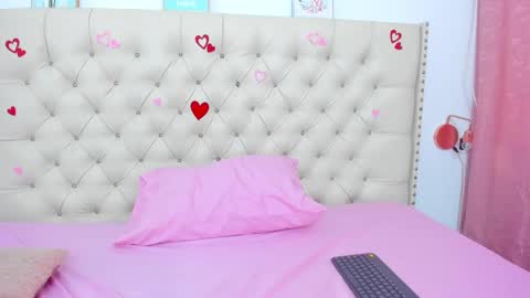 Snapshot of kim_eli chatting on 02/26/25, 08:54 kim_eli online show from 02/26/25, 08:54