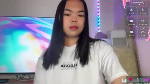 KYLIE online show from 11/18/25, 12:53