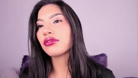 kim_mouth17 online show from 01/19/26, 12:14