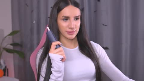 Kim Oberlin online show from 10/25/25, 11:07