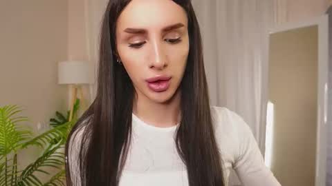 Kim Oberlin online show from 12/03/25, 04:16