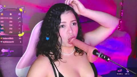 Kim Mishell  online show from 10/04/25, 04:21