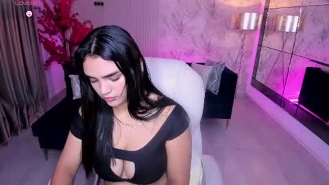 Snapshot of kim_stonee_ chatting on 06/19/26, 07:17 Kim online show from 06/19/26, 07:17
