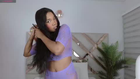 Snapshot of kimara_lion chatting on 12/22/24, 04:28 kimara lion online show from 12/22/24, 04:28
