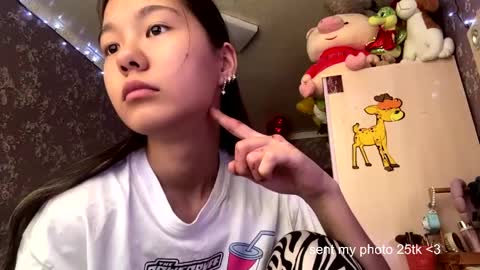 Polly online show from 05/26/26, 08:21