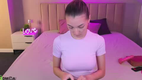 kimberlly_smith online show from 05/19/26, 12:16