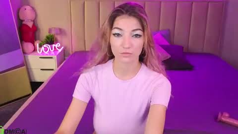 Snapshot of kimberlly_smith chatting on 07/15/26, 11:43 kimberlly_smith online show from 07/15/26, 11:43