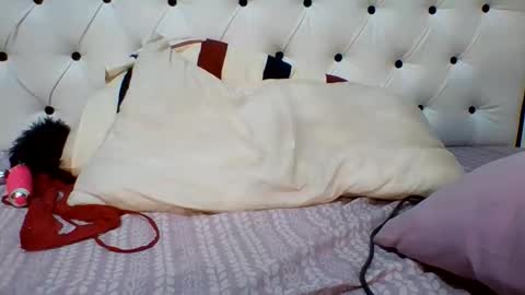 Snapshot of kimberly_brooke chatting on 02/24/26, 09:07 Kim online show from 02/24/26, 09:07