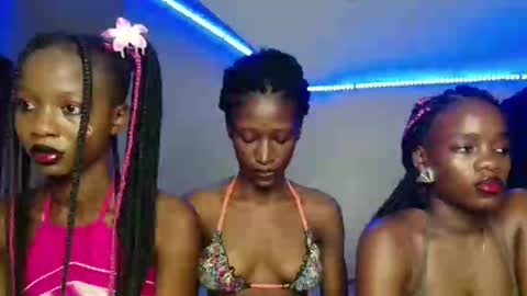 Kimberly online show from 11/30/25, 03:16