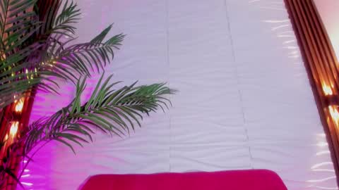 Snapshot of kimberly_gonzalez1 chatting on 09/19/25, 03:30 kimberly gonzalez online show from 09/19/25, 03:30