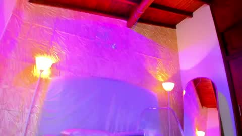 kimberly gonzalez online show from 04/11/26, 07:45