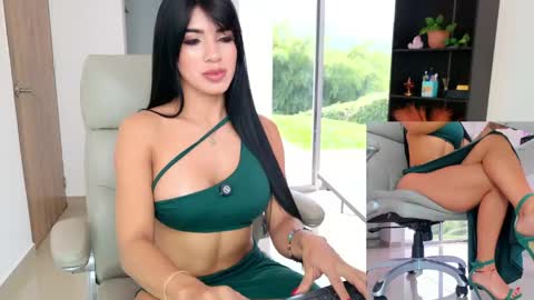 Snapshot of kimberly_hot2 chatting on 05/10/26, 02:22 Melissa online show from 05/10/26, 02:22
