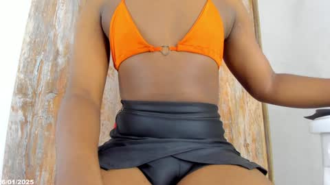 Snapshot of kimberly_house chatting on 01/27/25, 12:33 Kimberly 3 online show from 01/27/25, 12:33