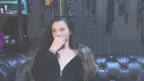  KIMBERLY SWAN  online show from 02/16/25, 12:19