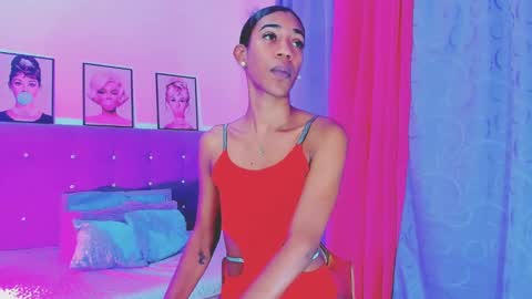 Snapshot of kimberly_thompsom chatting on 01/05/25, 03:55 Your Queen KIM online show from 01/05/25, 03:55