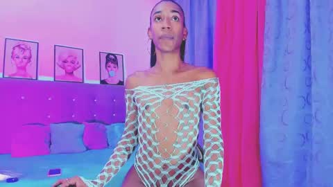 Snapshot of kimberly_thompsom chatting on 02/14/25, 02:50 Your Queen KIM online show from 02/14/25, 02:50