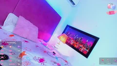 Snapshot of kimberly_thompsom chatting on 11/06/25, 07:26 Your Queen KIM online show from 11/06/25, 07:26