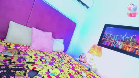 Snapshot of kimberly_thompsom chatting on 11/26/25, 02:56 Your Queen KIM online show from 11/26/25, 02:56